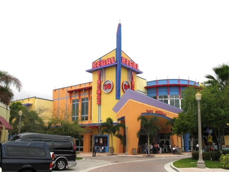 Regal Kendall Village